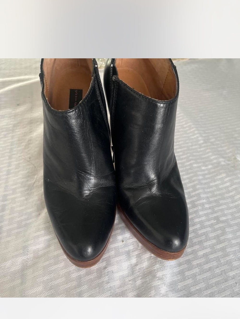 Seven7 Black Leather Pointed Toe Ankle Booties